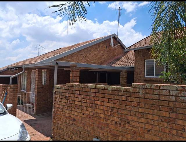 3 BEDROOM PROPERTY TO RENT IN NORKEM PARK